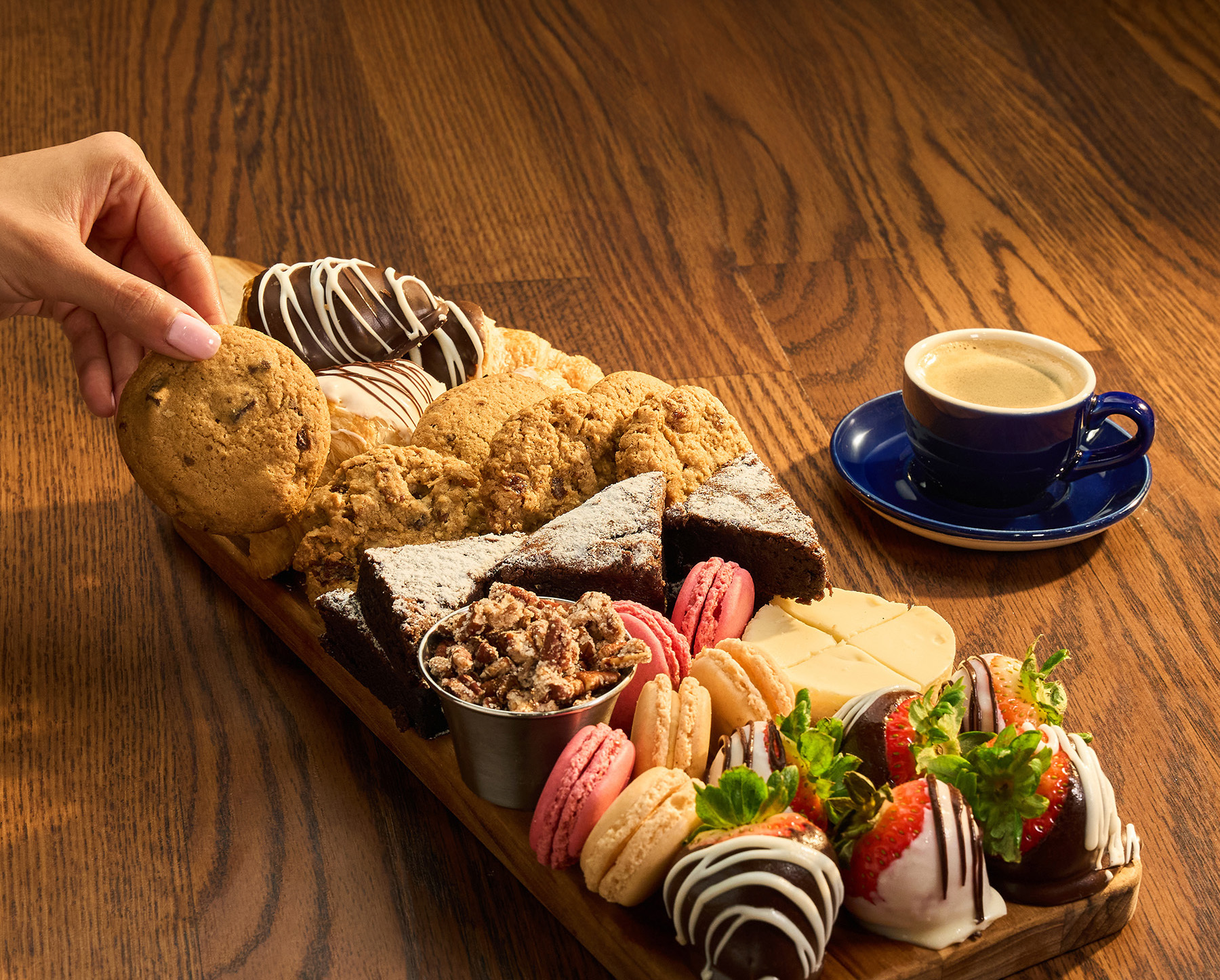 Add a bakery board to your Valentine and Galentine celebrations thanks to la Madeleine